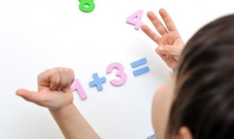 ba mẹ có thể cho con học Toán Finger Math ở nhiều nơi.