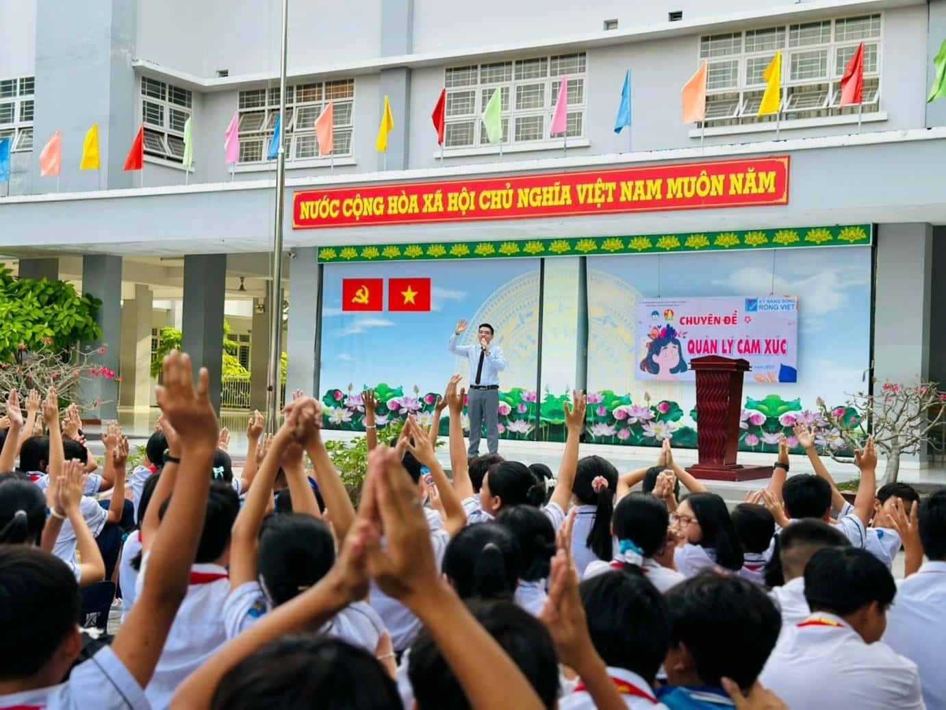 Rồng Việt Education hoạt động trong lĩnh vực KHOA HỌC - TÂM LÝ - GIÁO DỤC