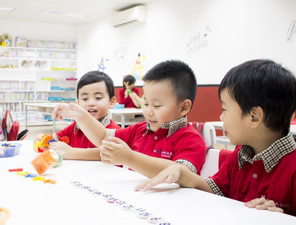 Trung tâm toán tư duy Hoa Kỳ Mathnasium đào tạo học viên từ 3 đến 15 tuổi