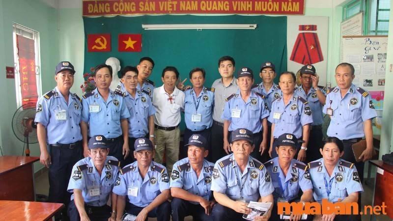 Thị trường tuyển dụng bảo vệ trường học